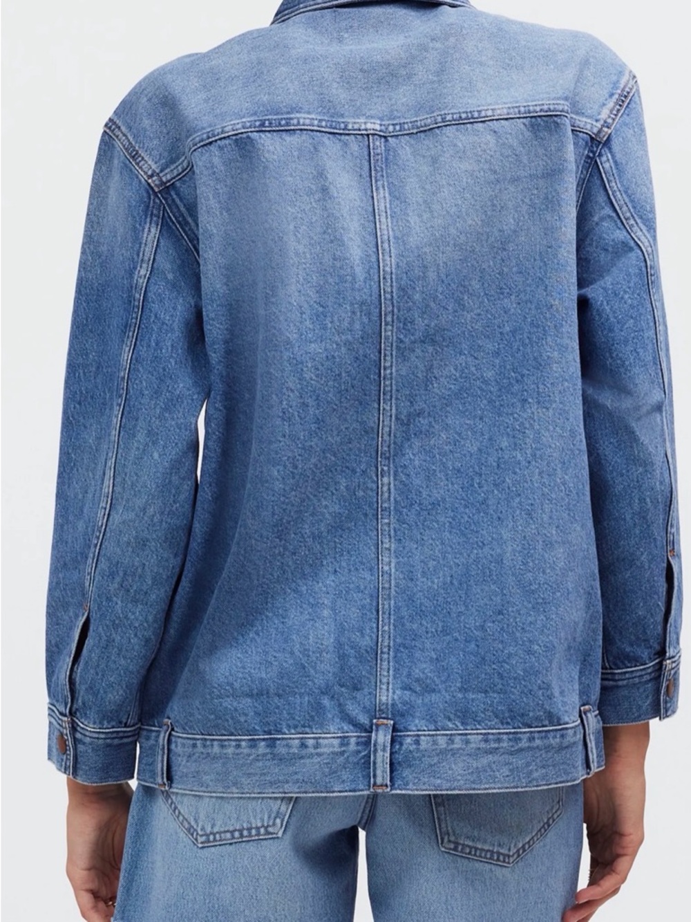 Madewell Oversized Trucker Denim Jacket - Women - Picture 2 of 6